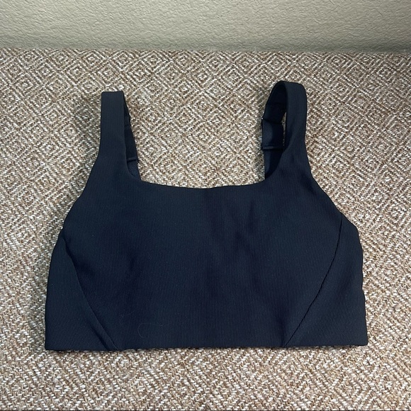 lululemon athletica Other - Lululemon Women's Ribbed Train Bra Sports Black Sz 4   Outdoor Gym Exercise EUC